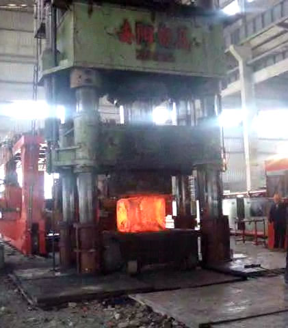 3150 tonHydraulic free forging press forging video