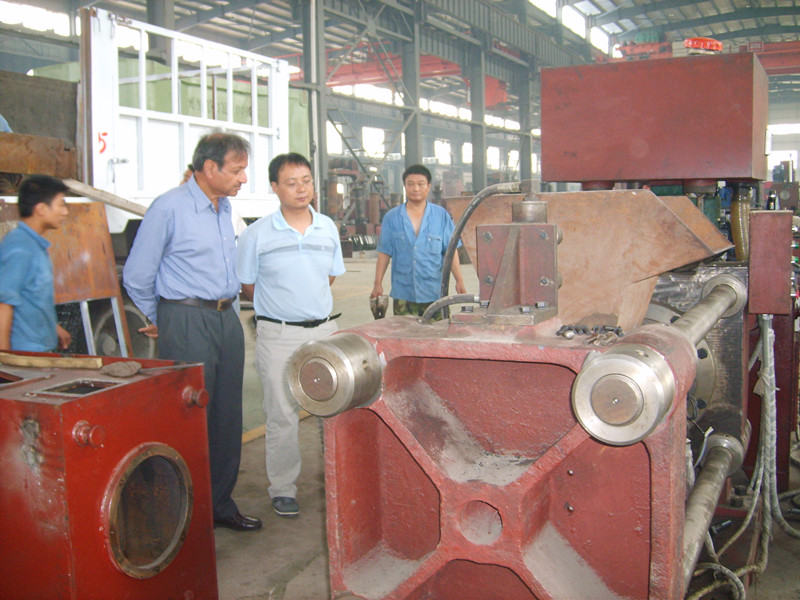 Indian briquetting press customer visit our company