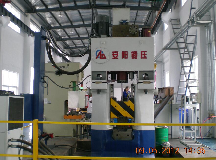 16kj Advanced PLC Hydraulic Forging Hammer in China