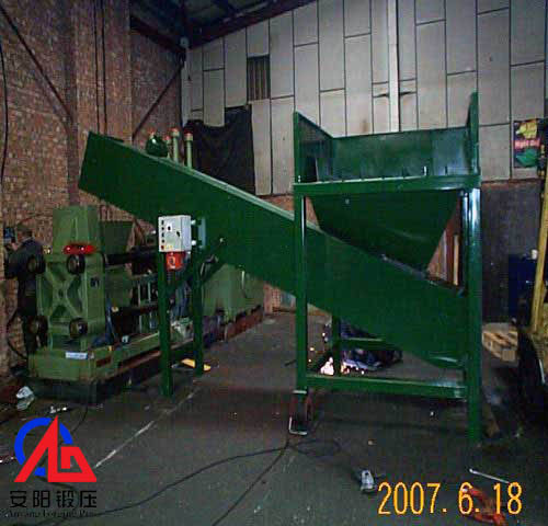 Y83-160 metal chips processing brqiuetting press in UK