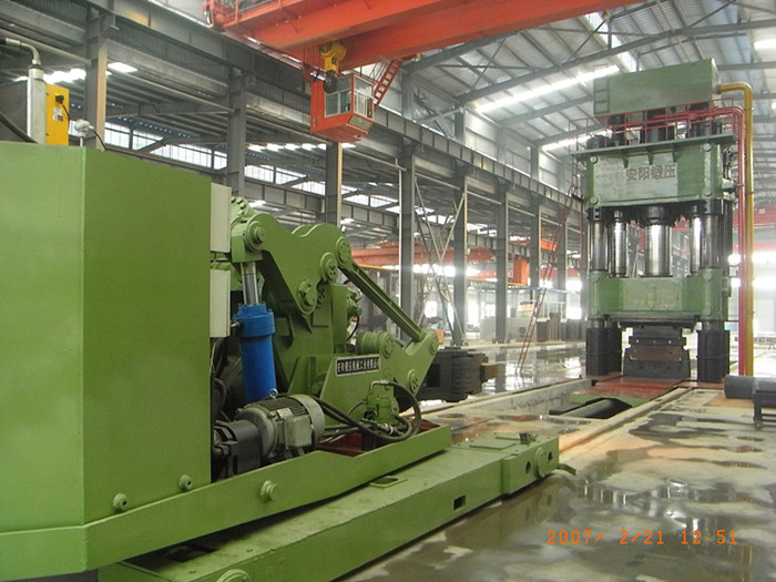 2500t Open die hydraulic metal forging press and 8t forging manipulator