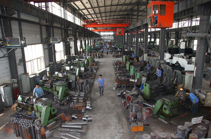 CNC forging hammer parts machining workshop